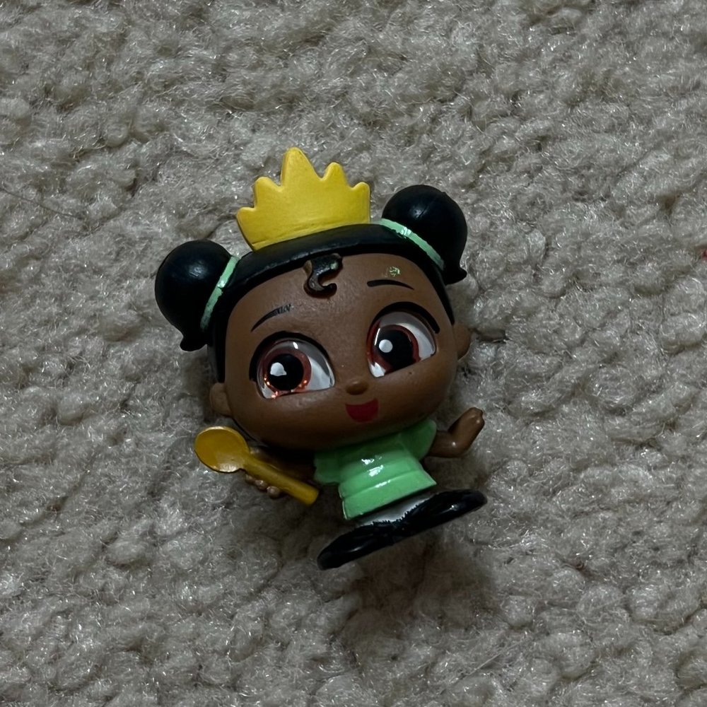 Disney Doorables Series 8: Young Tiana from The Princess and the Frog